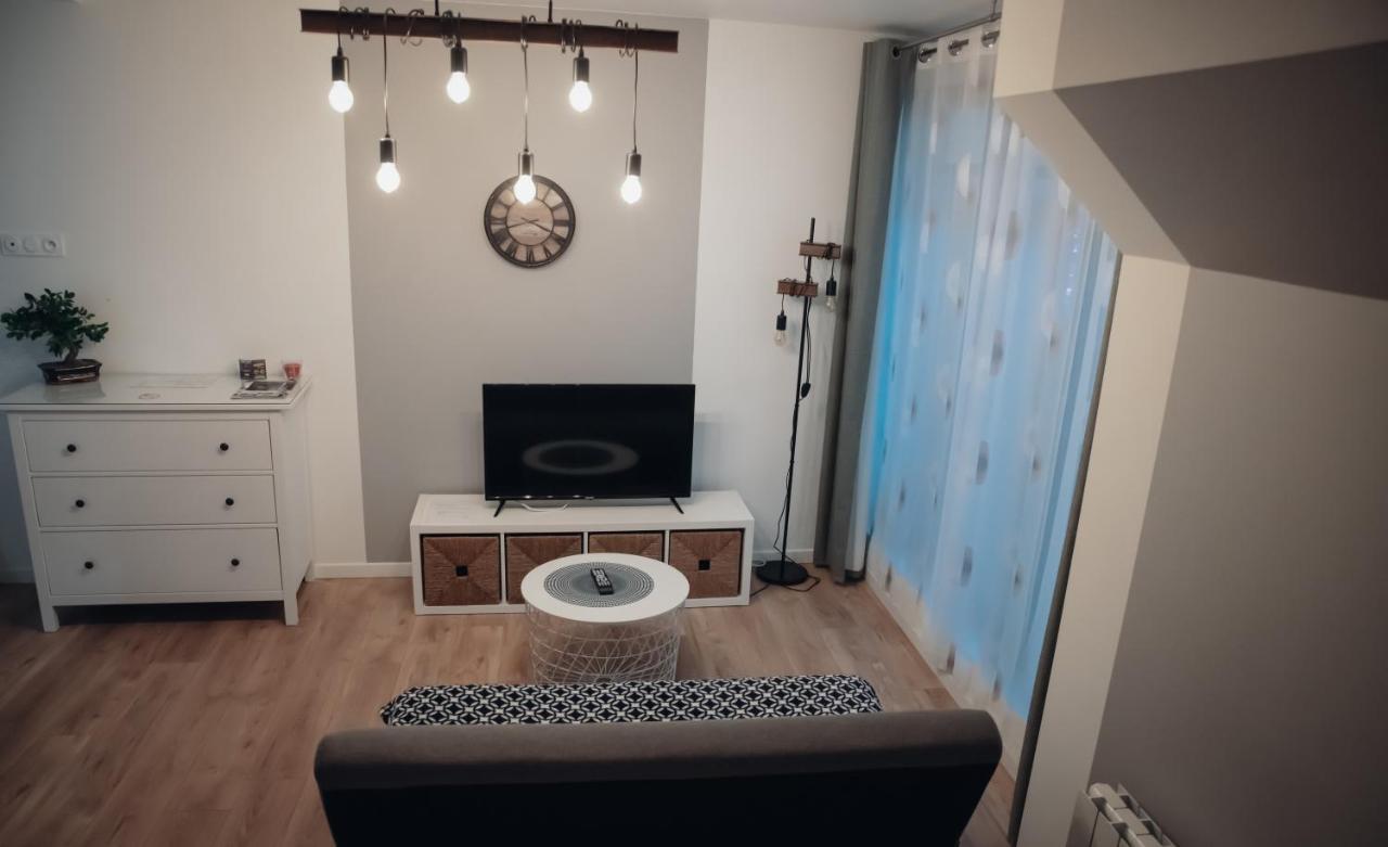 Cosy Et Moderne En Centre Ville, Fibre Haut Debit Ernee Екстер'єр фото