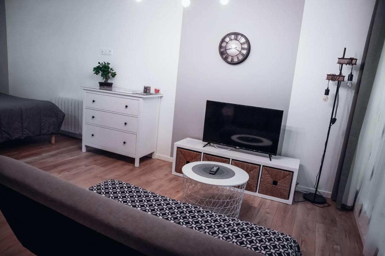 Cosy Et Moderne En Centre Ville, Fibre Haut Debit Ernee Екстер'єр фото