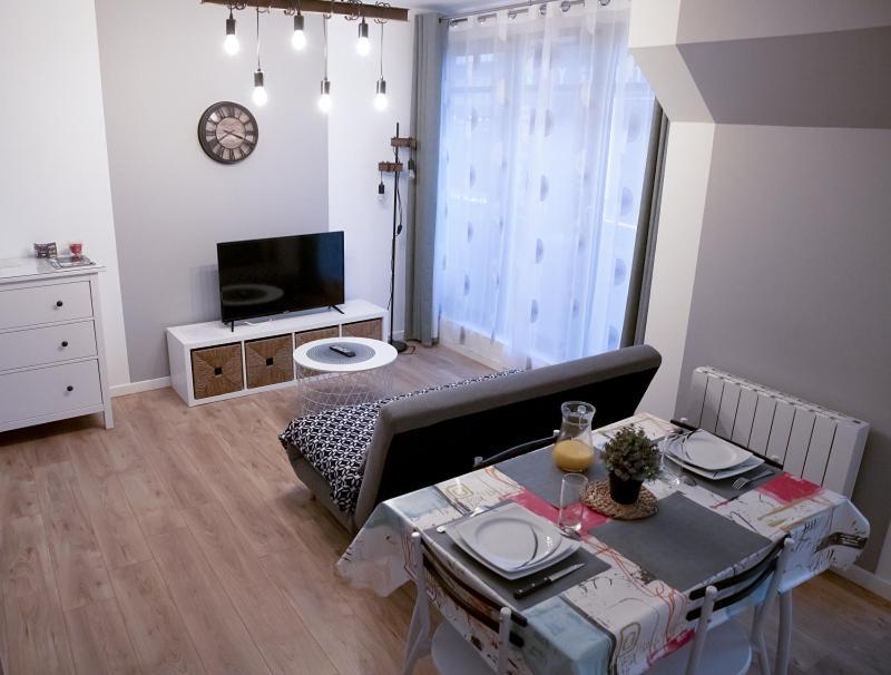 Cosy Et Moderne En Centre Ville, Fibre Haut Debit Ernee Екстер'єр фото